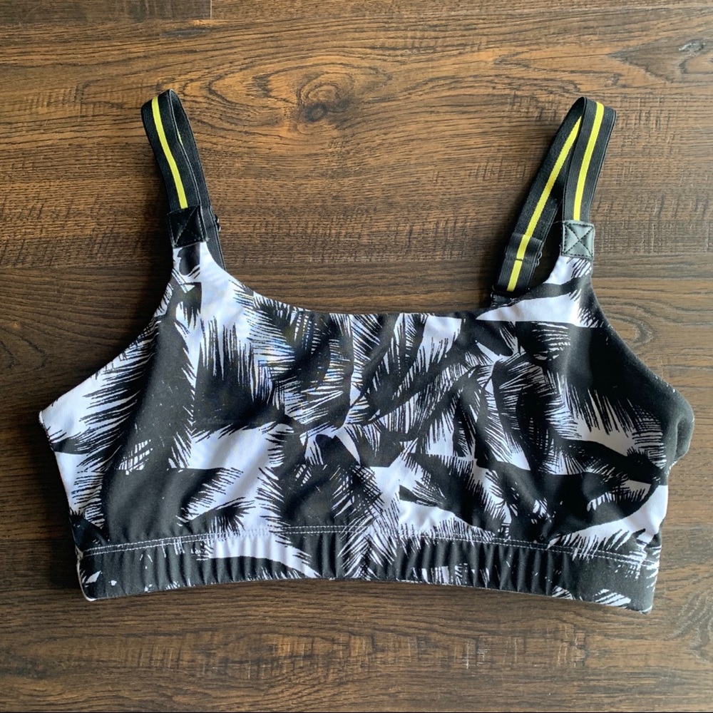 Fabletics Palm Sports Bra